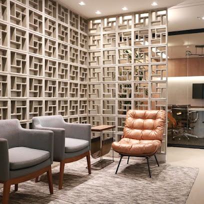 Luis Estuqui Arquitetura e Interiores