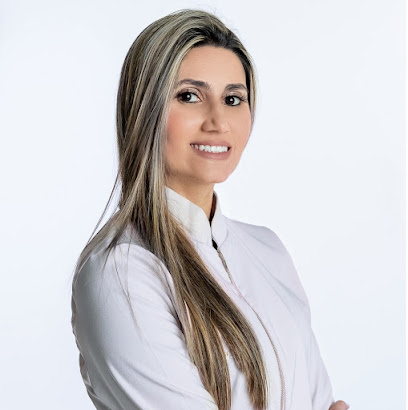 Dra. Ana Luiza Paduani - Estética Facial e Corporal