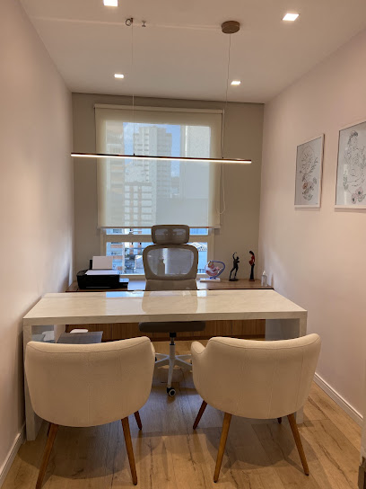 Clínica Excellentia - Saúde da Mulher e Imunizações