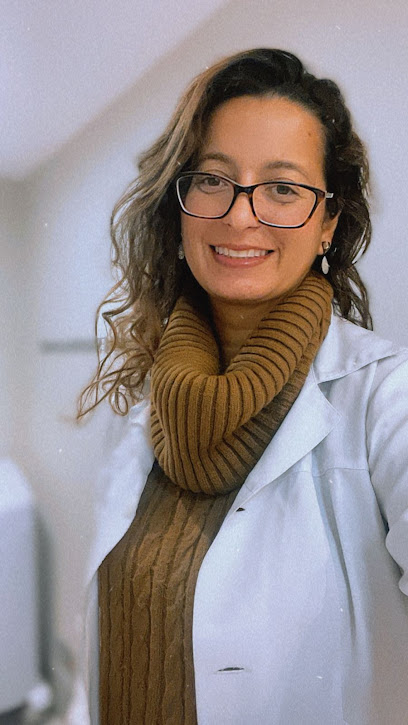 Dra. Mirelle Furlan - Dermatologia Clínica