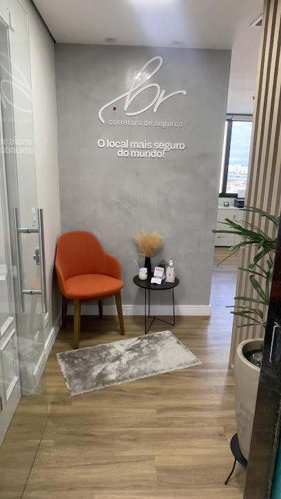 Lar Corretora de Seguros