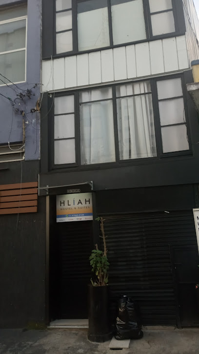 LÍAH Hostel & Suites